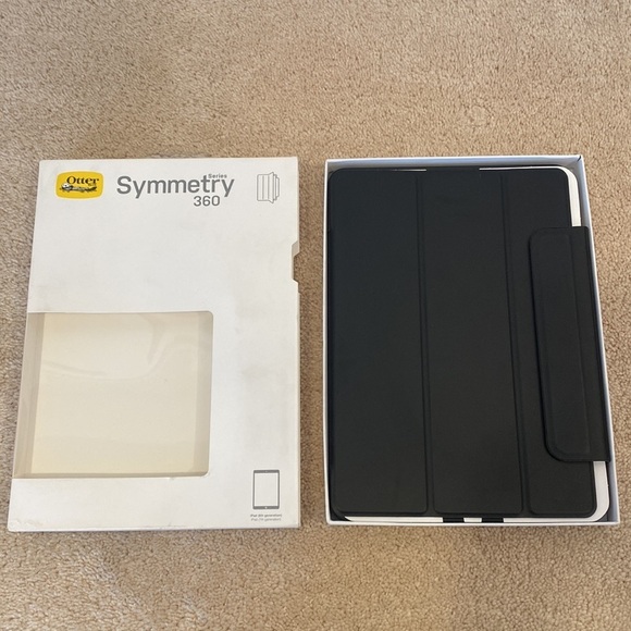 OUTERBOX IPad Series Symmetry 360 Cover - 8th generation - Picture 7 of 12